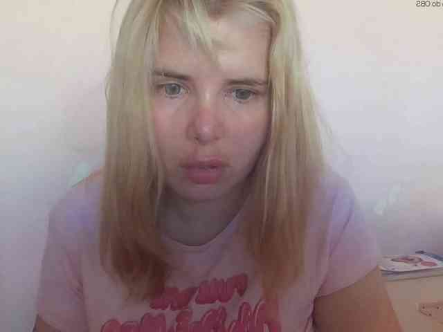 ElenaPleasure webcam