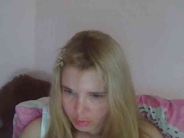 ElenaPleasure webcam