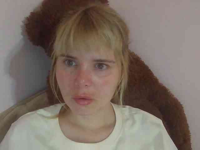 ElenaPleasure webcam