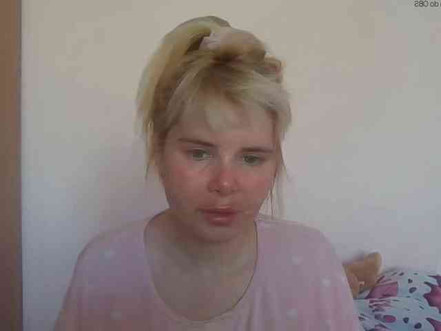 ElenaPleasure webcam