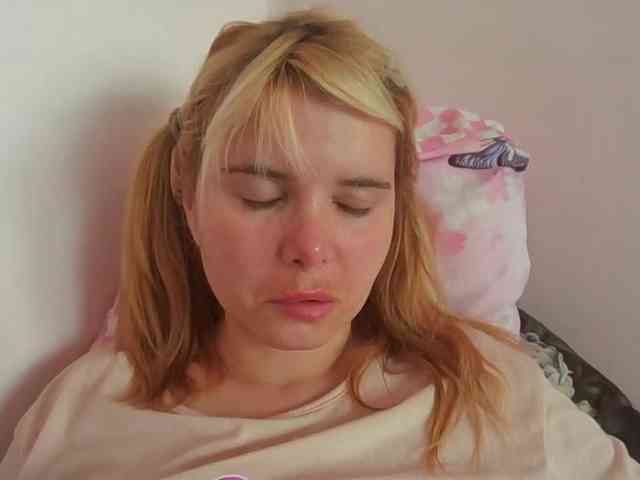 ElenaPleasure webcam