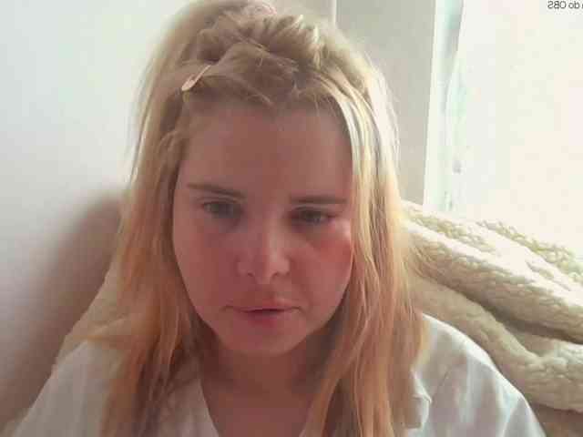 ElenaPleasure webcam