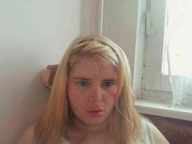 ElenaPleasure webcam