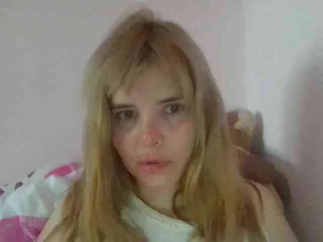 ElenaPleasure webcam