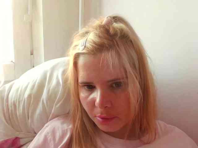 ElenaPleasure webcam