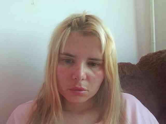 ElenaPleasure webcam