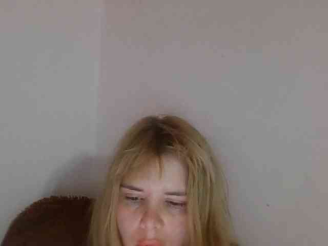 ElenaPleasure webcam