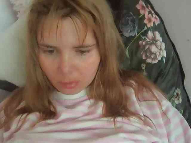 ElenaPleasure webcam