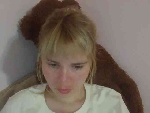 ElenaPleasure webcam