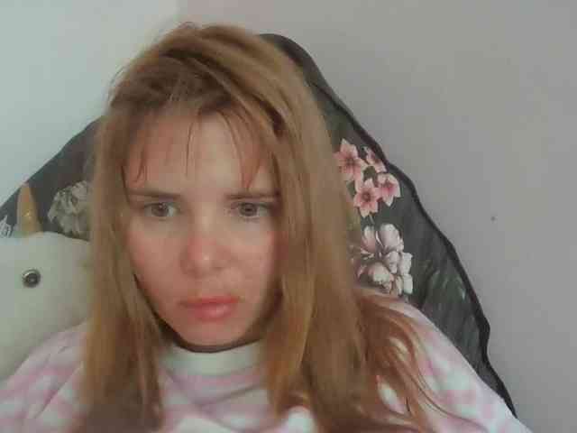 ElenaPleasure webcam