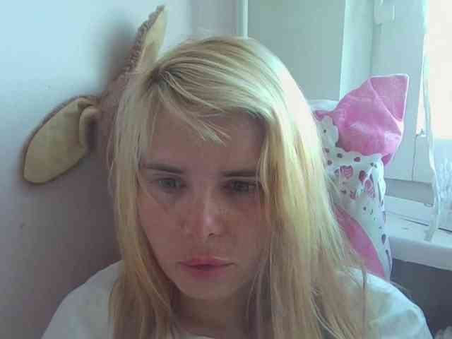 ElenaPleasure webcam