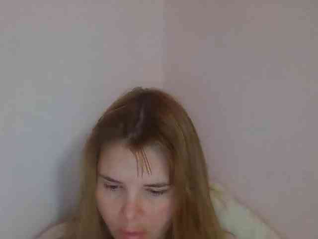 Model: ElenaPleasure