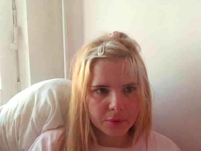 ElenaPleasure webcam