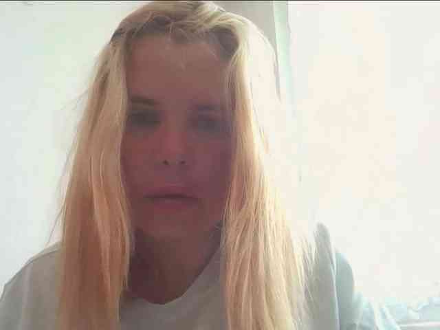 ElenaPleasure webcam