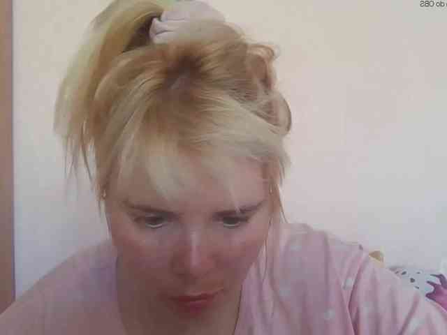 ElenaPleasure webcam