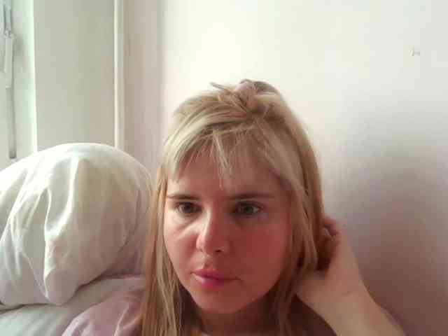 ElenaPleasure webcam