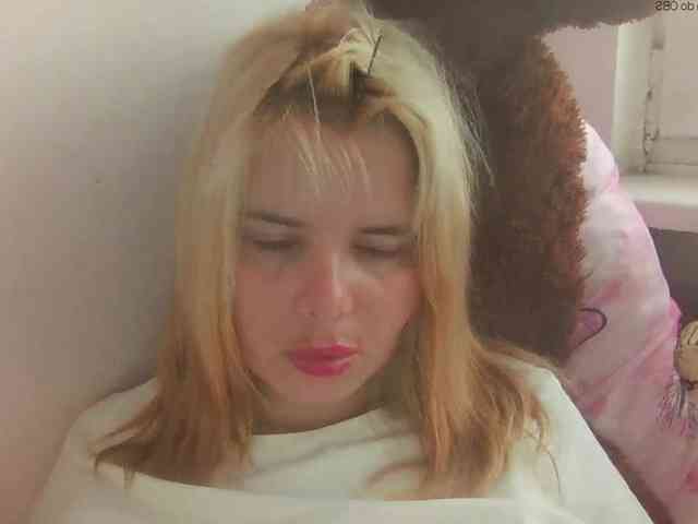 ElenaPleasure webcam