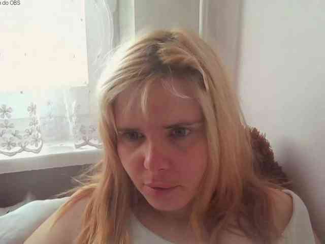 ElenaPleasure webcam