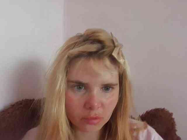 ElenaPleasure webcam