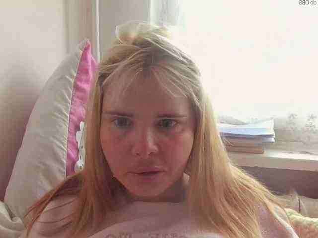 ElenaPleasure webcam