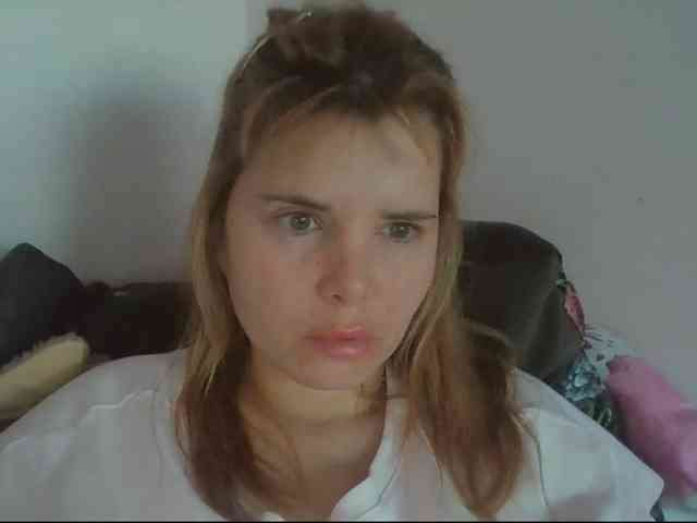 ElenaPleasure webcam