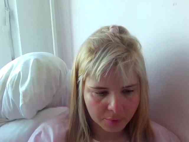 ElenaPleasure webcam