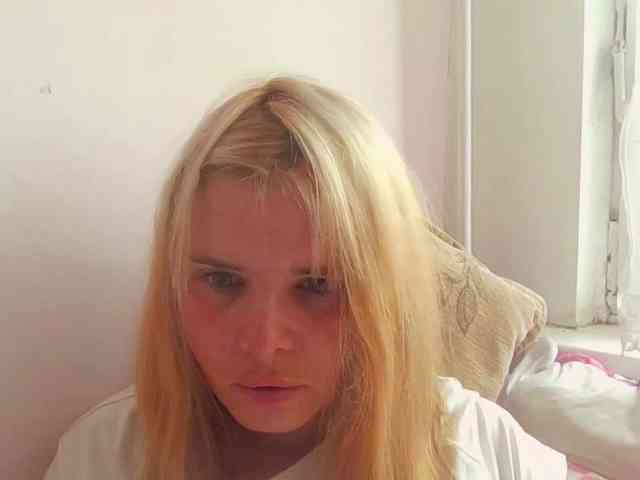 Model: ElenaPleasure