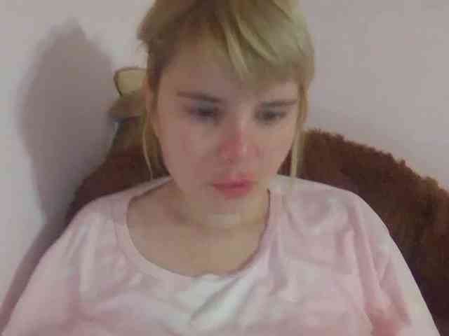 Model: ElenaPleasure