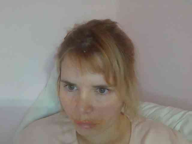 ElenaPleasure webcam