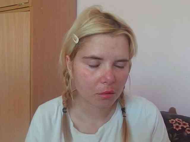 ElenaPleasure webcam