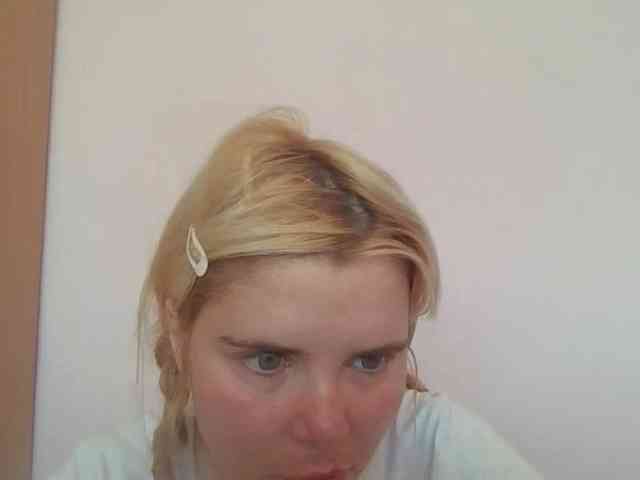 ElenaPleasure webcam