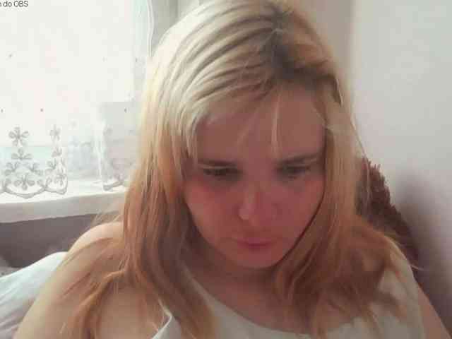 ElenaPleasure webcam