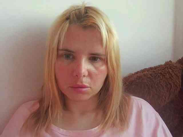 ElenaPleasure webcam