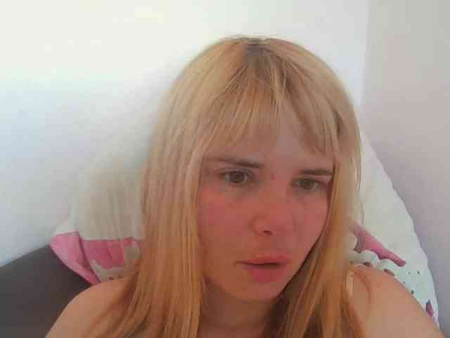 ElenaPleasure webcam