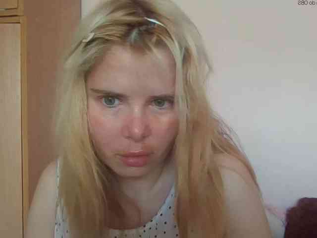 ElenaPleasure webcam