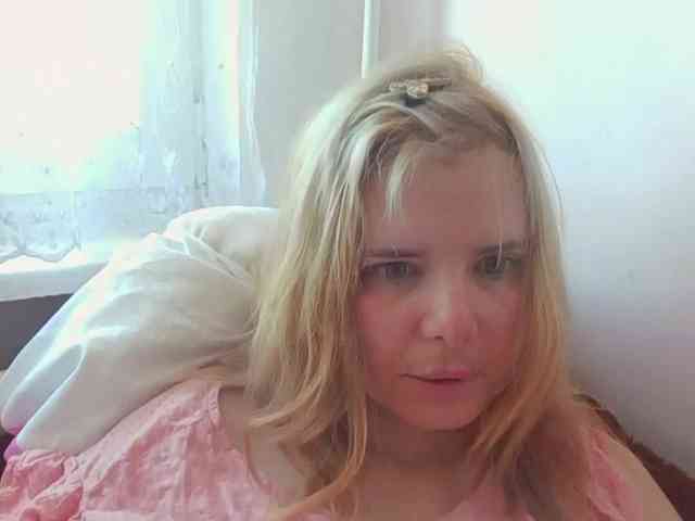 ElenaPleasure webcam