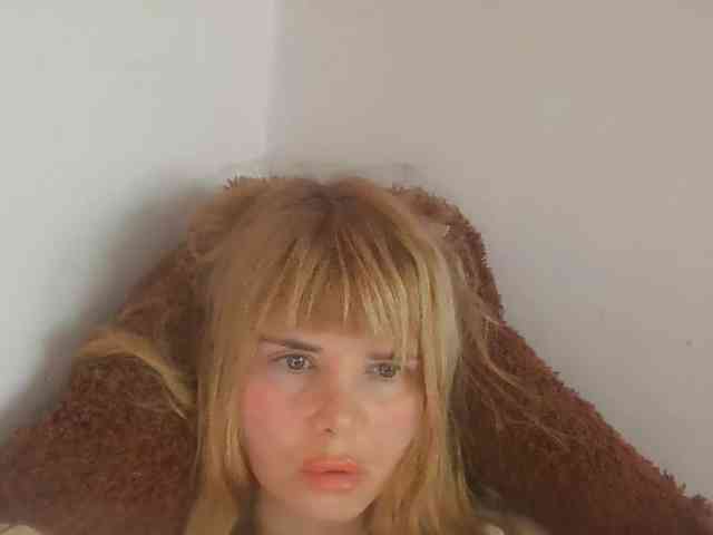 ElenaPleasure webcam