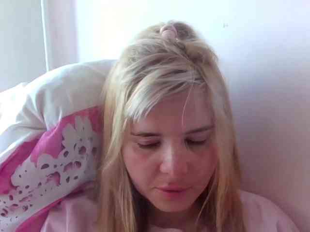 ElenaPleasure webcam