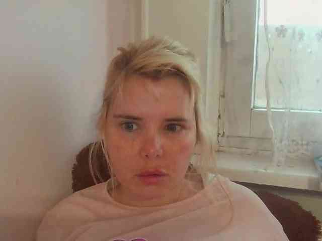 ElenaPleasure webcam
