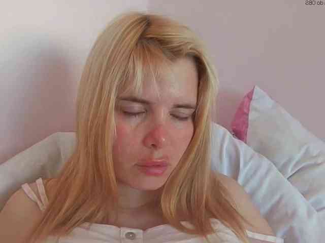 ElenaPleasure webcam