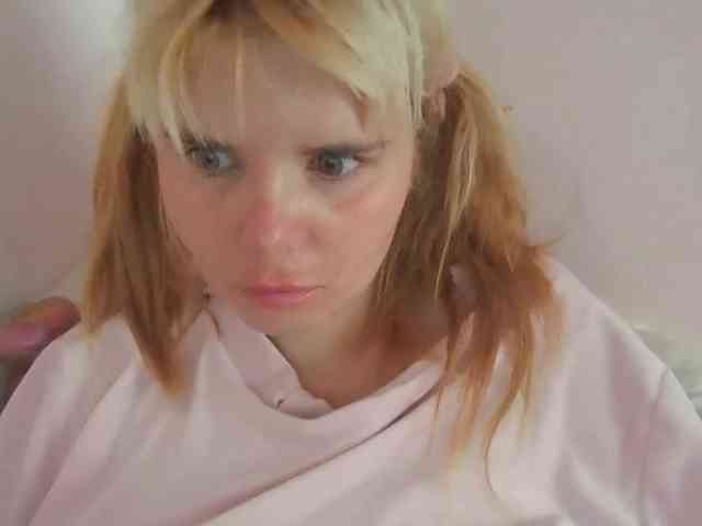 ElenaPleasure webcam