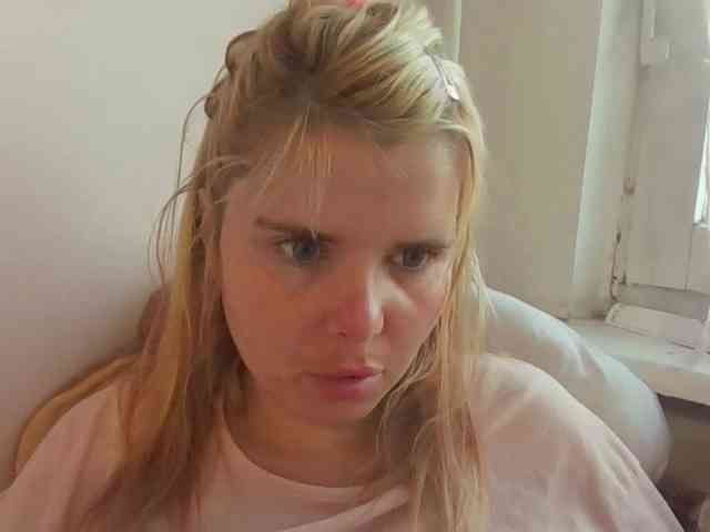 ElenaPleasure webcam