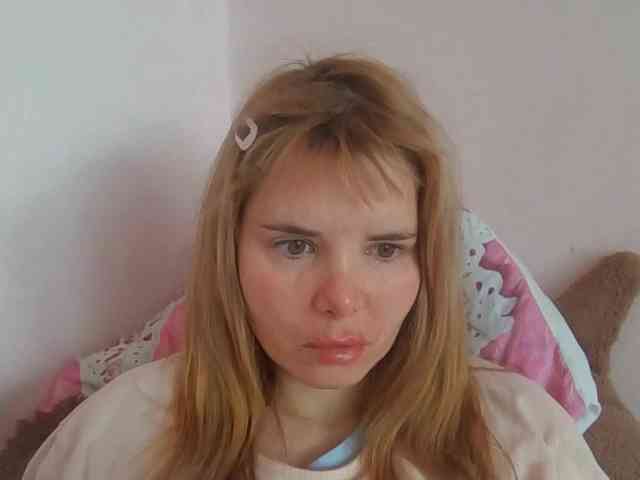 ElenaPleasure webcam