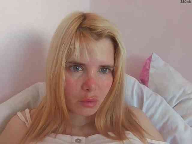 ElenaPleasure webcam