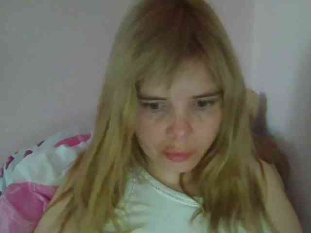 ElenaPleasure webcam