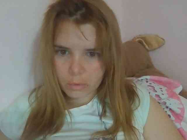 Model: ElenaPleasure
