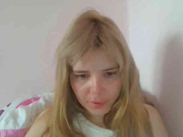 ElenaPleasure webcam