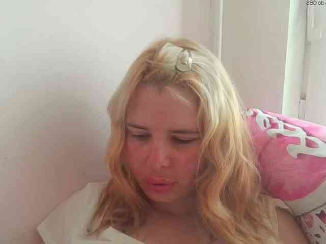 ElenaPleasure webcam