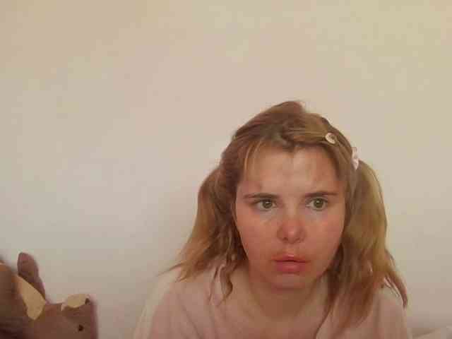 ElenaPleasure webcam