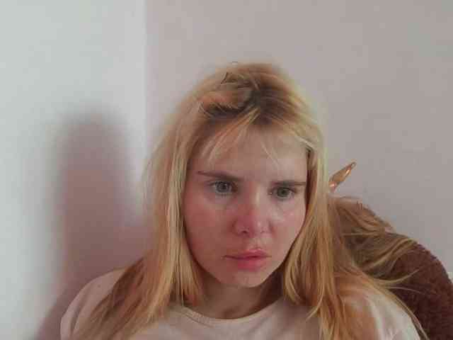 ElenaPleasure webcam